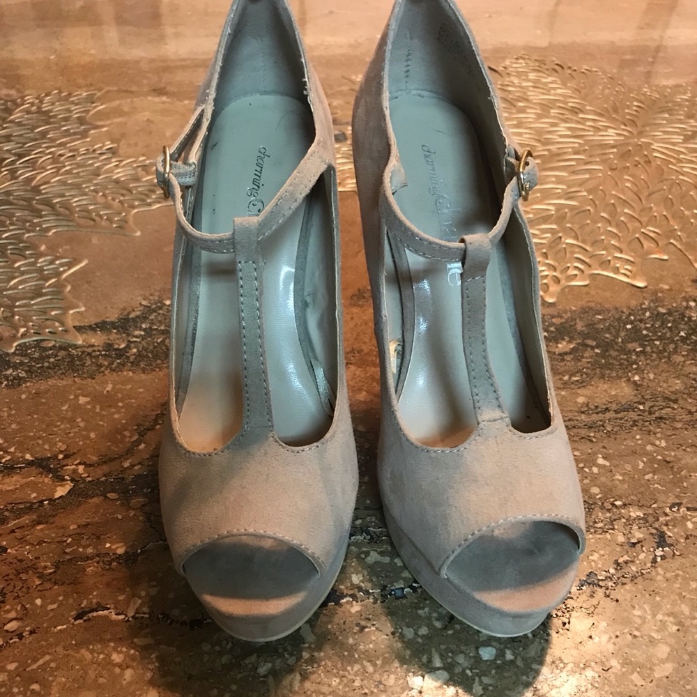 Size 6 platform heels